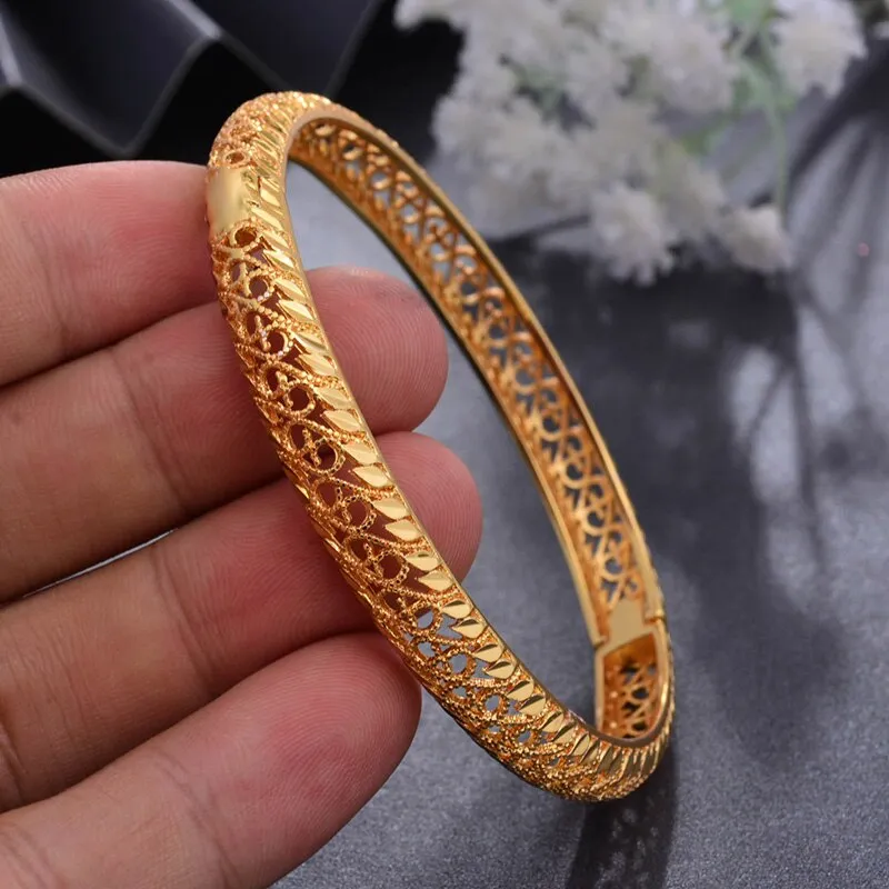 4Pcs/lot Bangles folk-custom Gold color Bangles For Women Bangle Bracelet