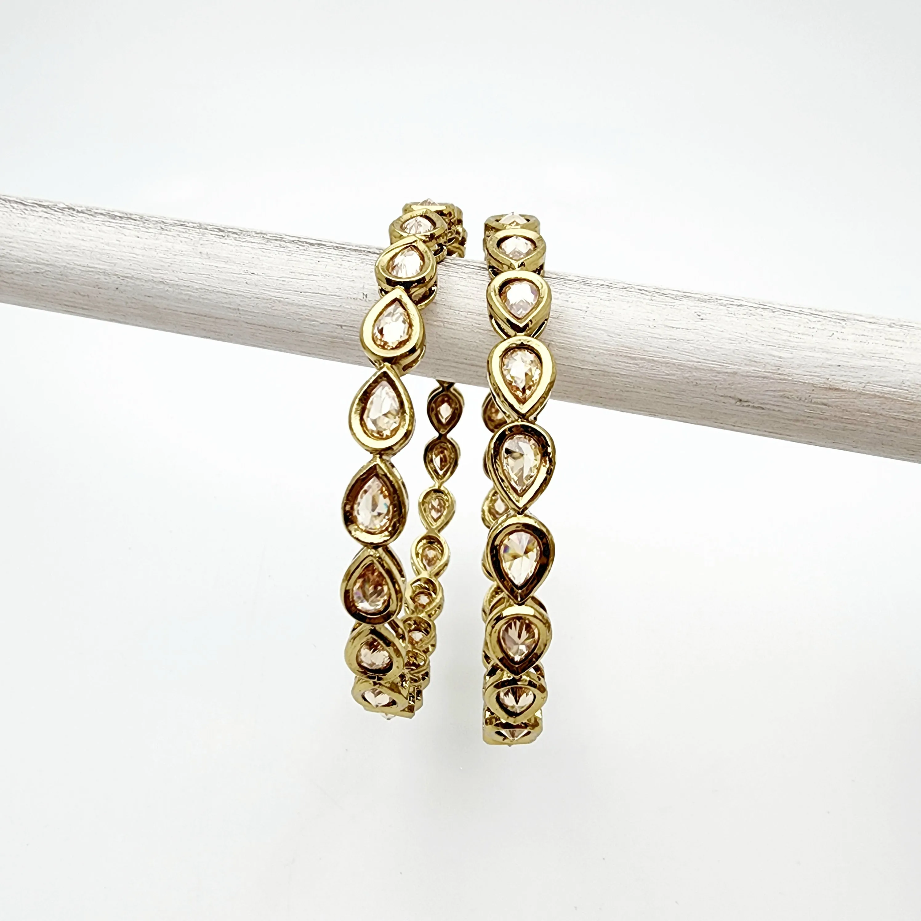 Aman - Bangles