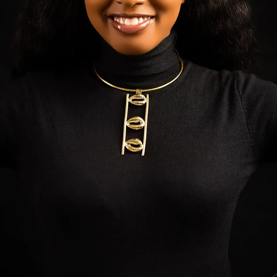 Cowrie Opulence Choker