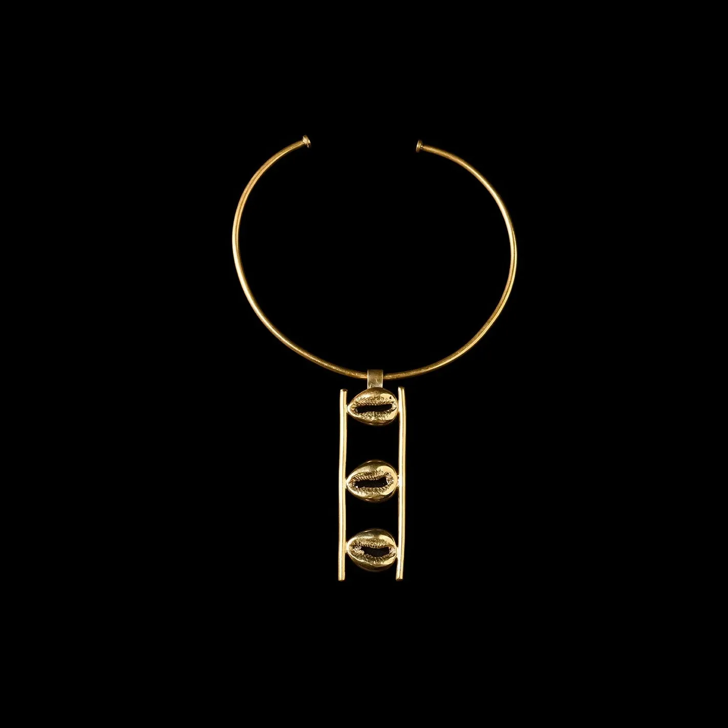 Cowrie Opulence Choker