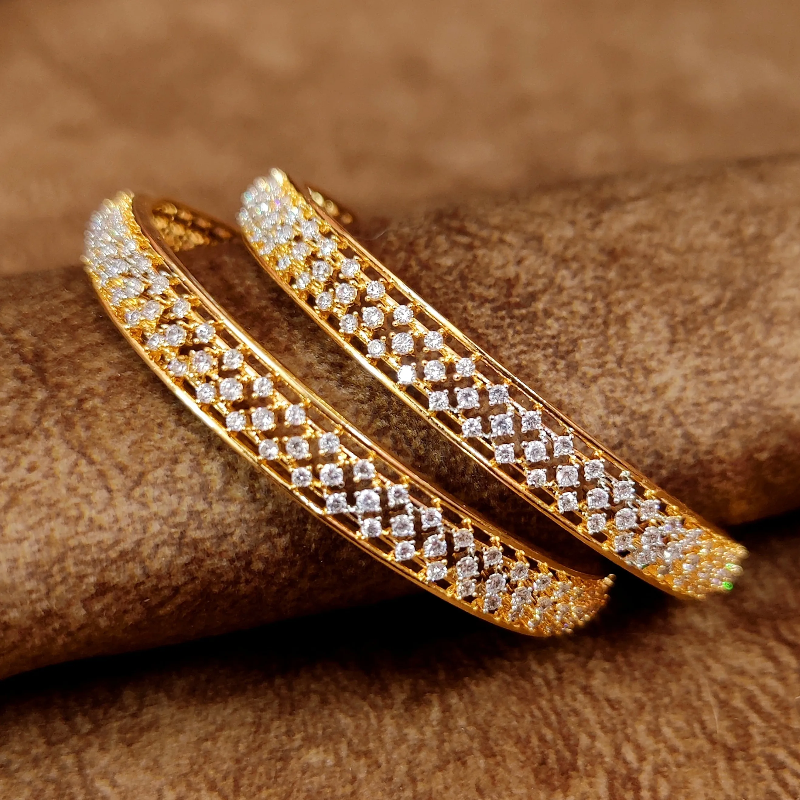 DIAMOND PATTERN GOLD PLATED CZ FINE BANGLES