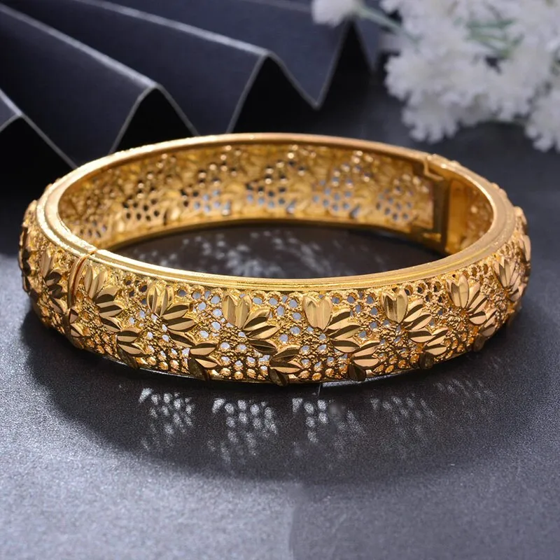 Dubai Luxury Flower Bracelet  4pcs/lot Gold color Bangles for Women