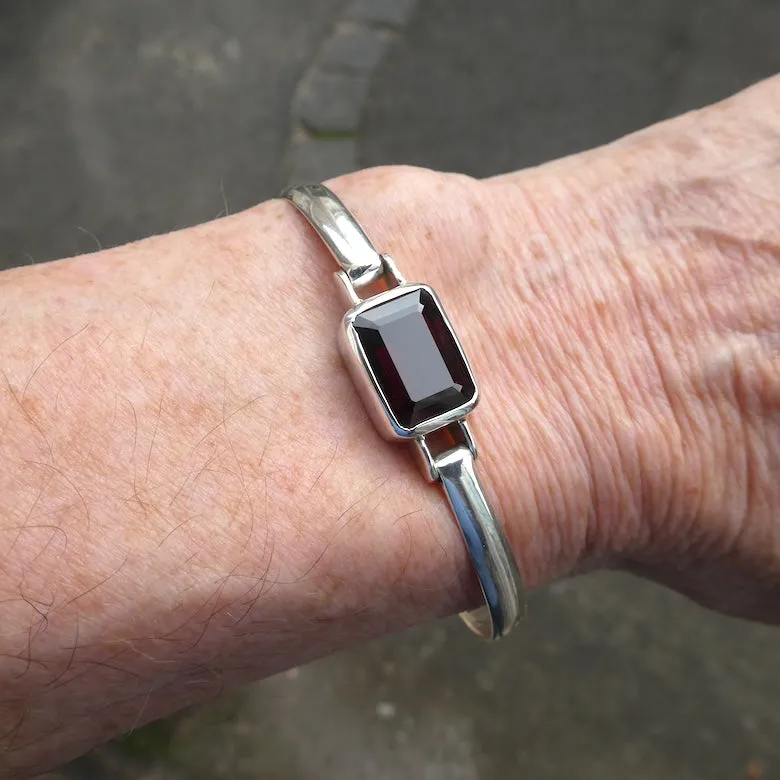 Garnet Bracelet Bangle, Faceted Oblong Gemstone, 925 Sterling Silver