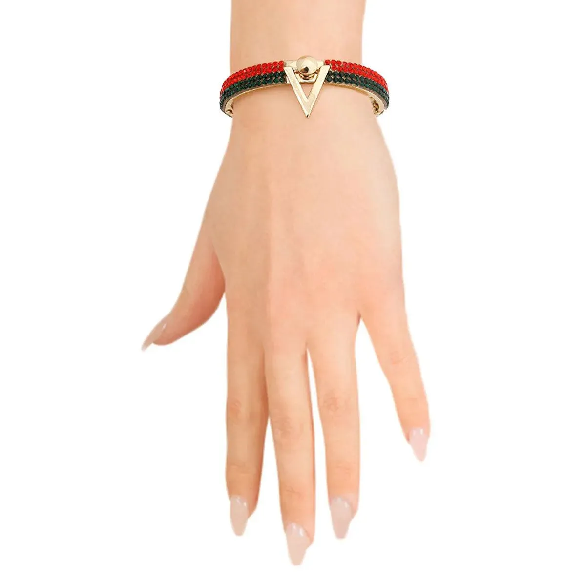 Gold Initial V Bracelet Wear for any occasion: Chic & Timeless