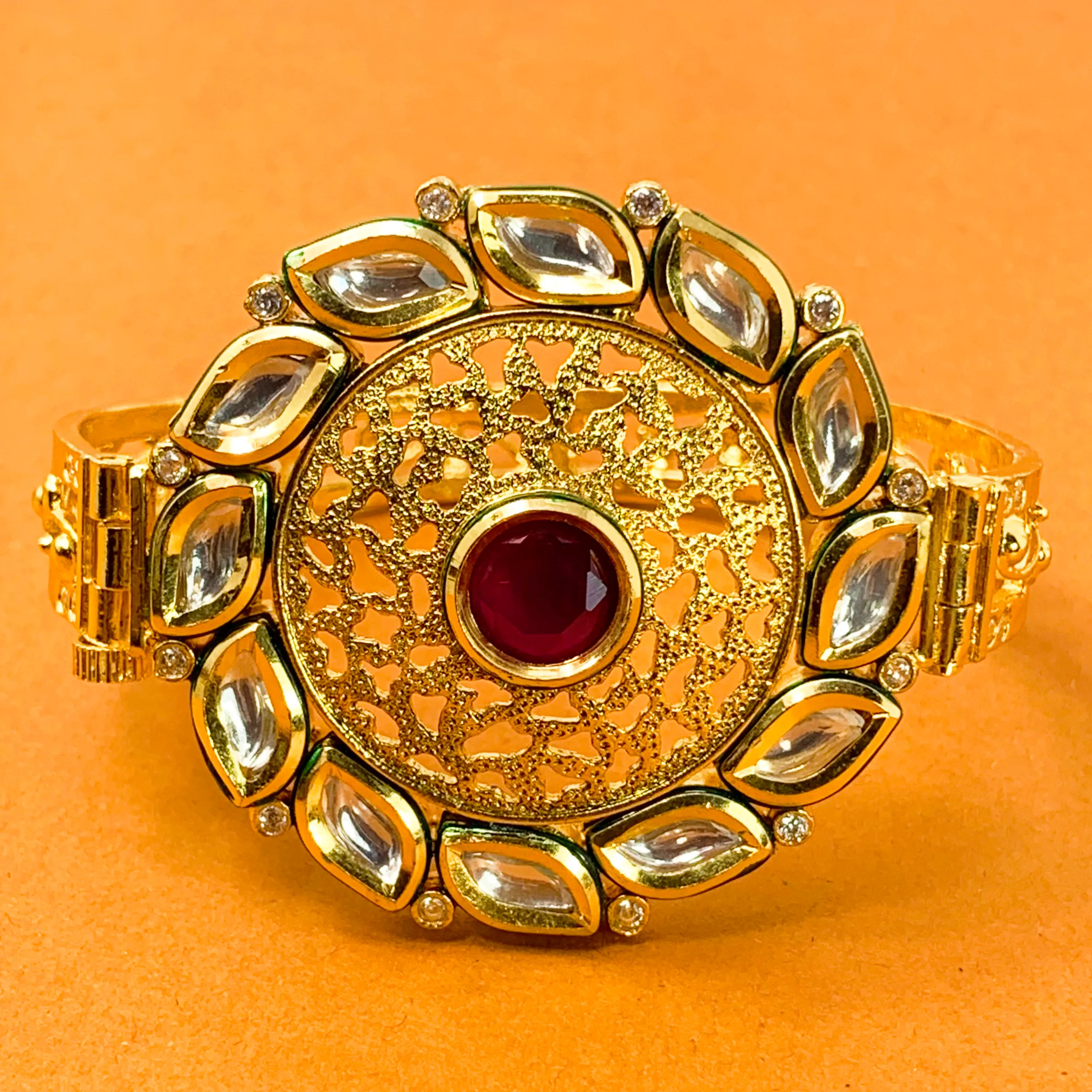 Gold Plated Kundan Openable Bracelet (Design 10)