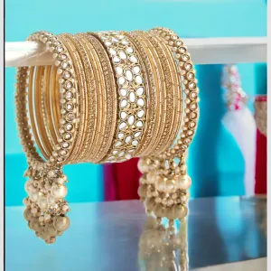 Golden Floral Pakistani Wedding Bangles Set, Golden Bangles set, Indian Jewellery set, Bollywood Design Bangles Set, Mirror Bangles Set, Wedding Chura Set, Pakistani Jewellery Set