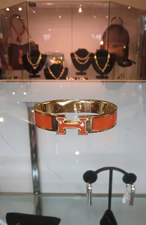 H Bracelet Small Profile