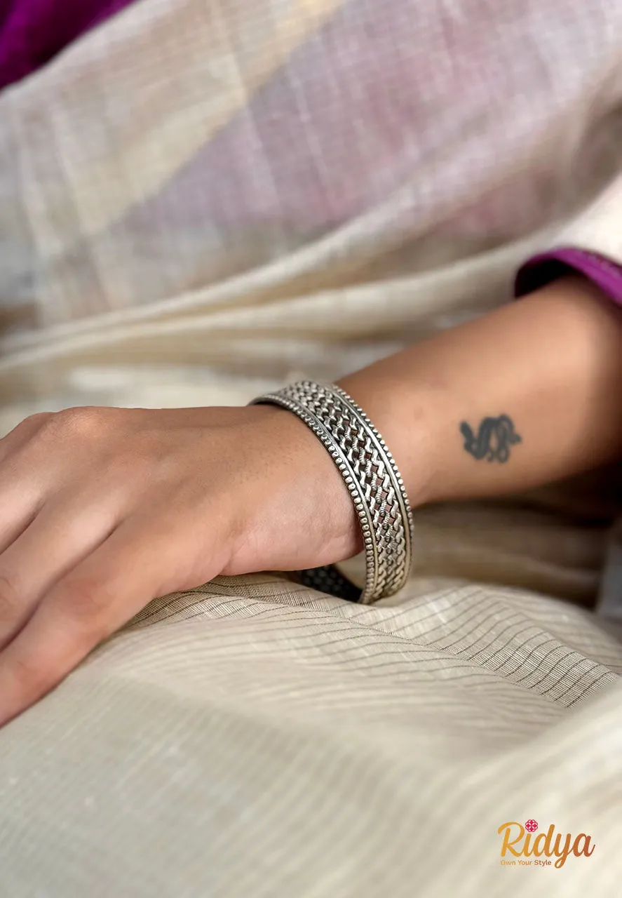 Intricate Jaali Classic Bangle