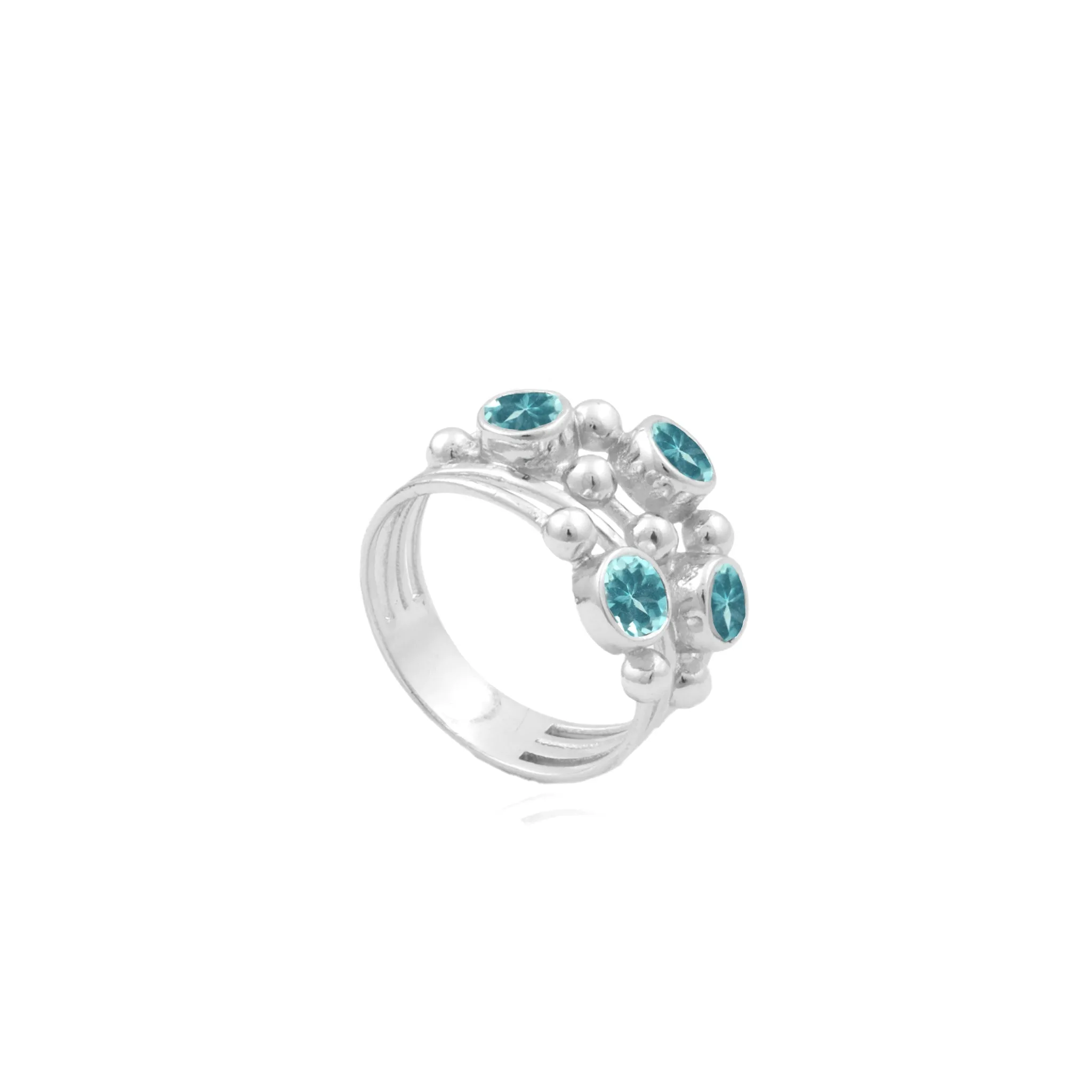 Justine Ring in Apatite