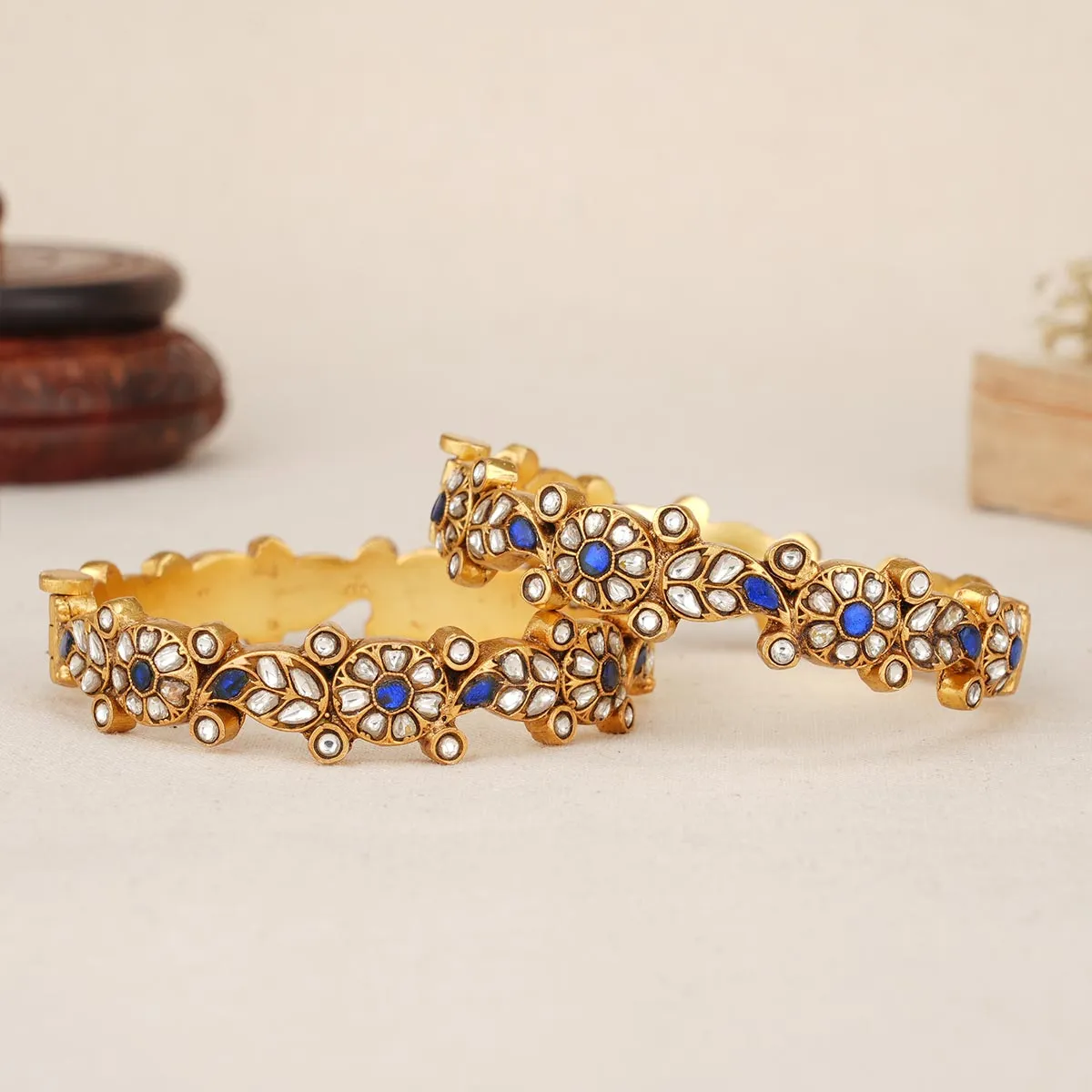 Kanshikha Kundan Pair Bangle