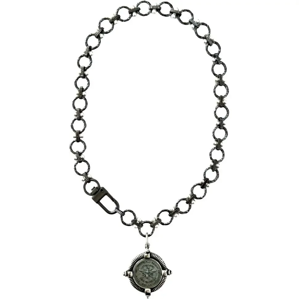 Regina Bee Necklace - Black