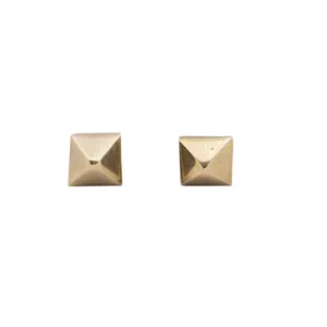 Sasa Pyramid Studs